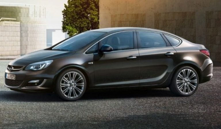 Opel Astra 1.6 vs 1.4